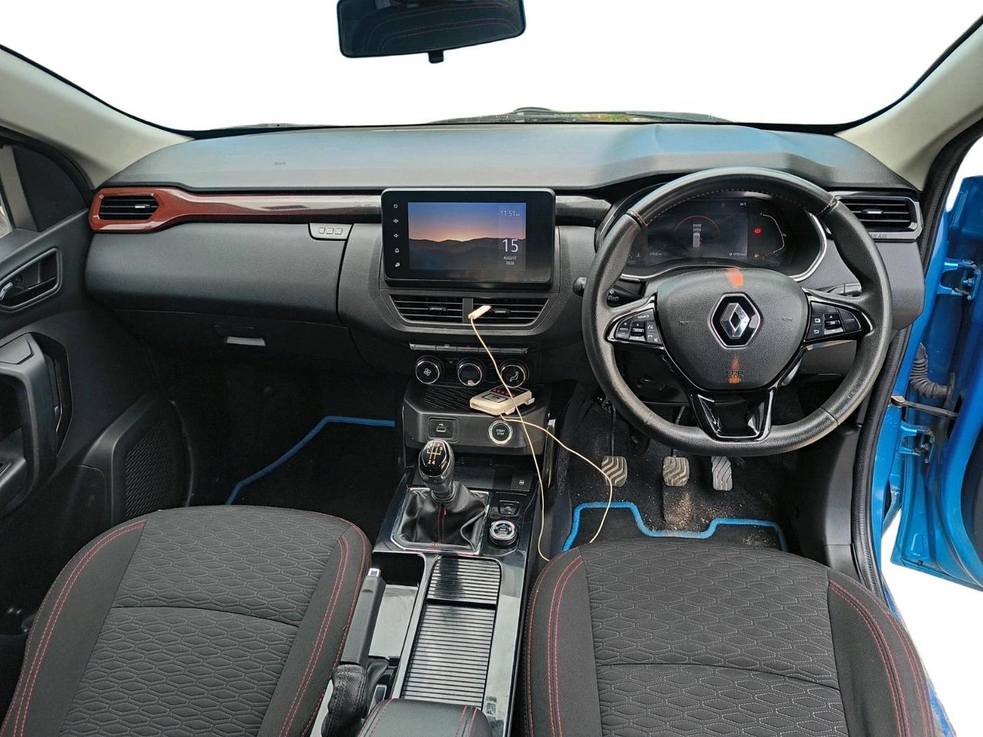 2022 Renault Kiger RXZ MT, Petrol, Manual, 27,913 km, interior