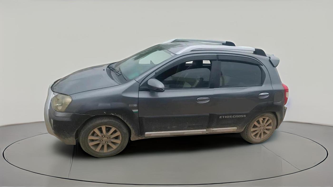 2014 Toyota Etios CROSS 1.4 VD, Diesel, Manual, 1,18,171 km, exterior