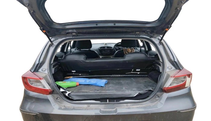 2024 Tata Tiago  XZA Plus CNG, CNG, Automatic, 37,268 km, exterior