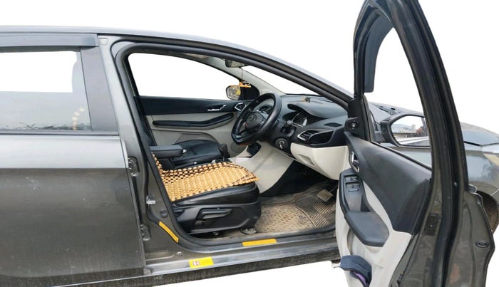 2024 Tata Tiago  XZA Plus CNG, CNG, Automatic, 37,268 km, interior