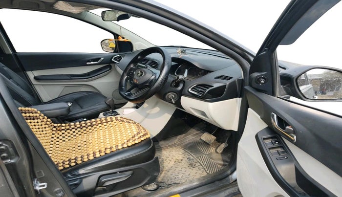 2024 Tata Tiago  XZA Plus CNG, CNG, Automatic, 37,268 km, interior