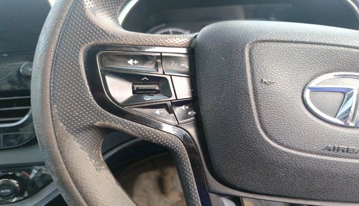 2022 Tata Harrier XT PLUS 2.0L KRYOTEC DARK EDITON, Diesel, Manual, 5,113 km, interior
