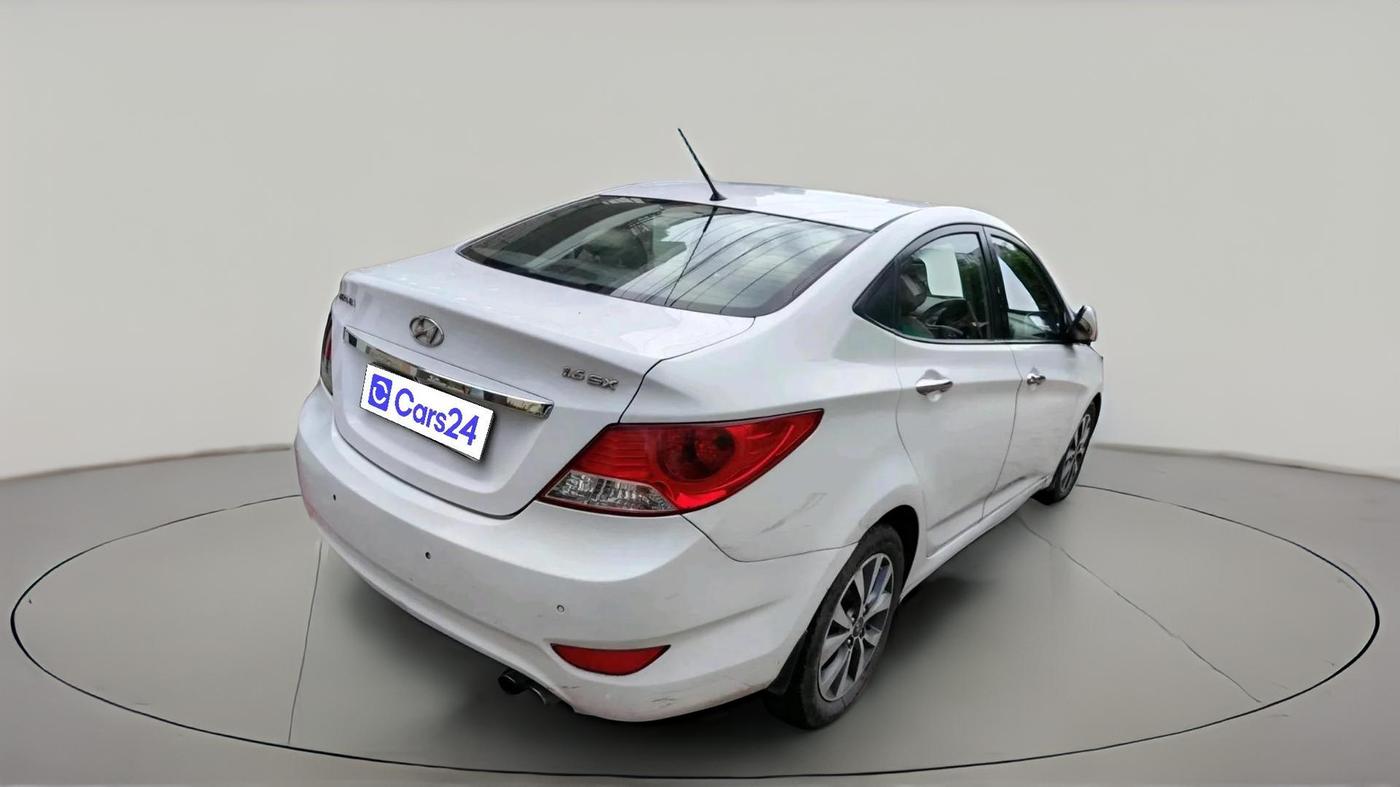 2014 Hyundai Verna FLUIDIC 1.6 CRDI SX OPT, Diesel, Manual, 1,30,220 km, exterior