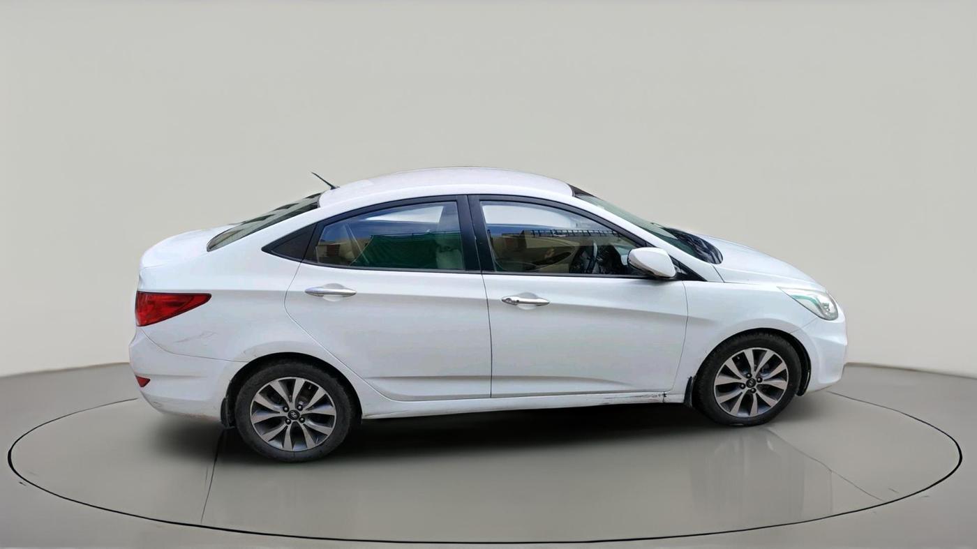 2014 Hyundai Verna FLUIDIC 1.6 CRDI SX OPT, Diesel, Manual, 1,30,220 km, exterior