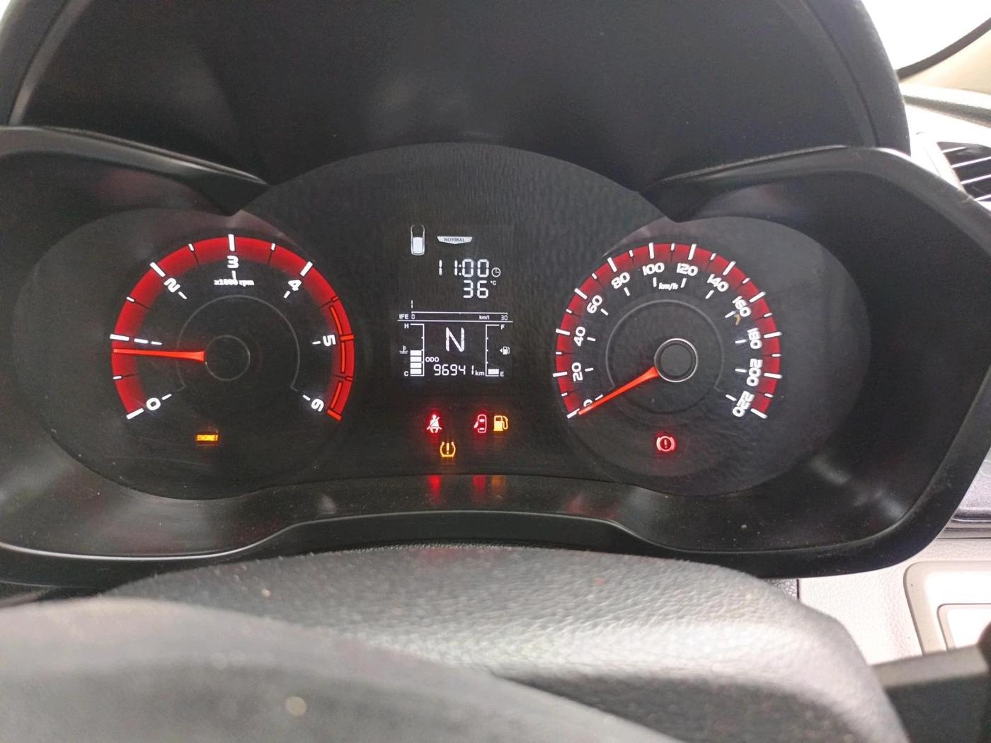 2022 Mahindra XUV300 W6 1.5 Diesel, Diesel, Manual, 96,941 km, interior