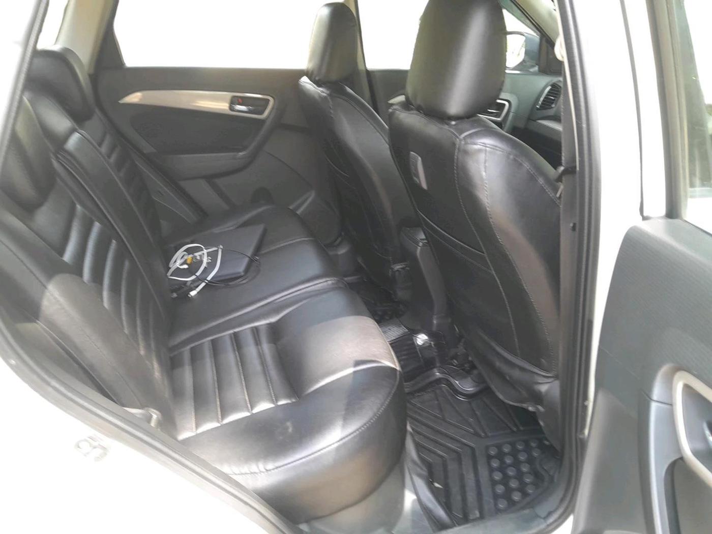 2016 Maruti Vitara Brezza ZDI PLUS, Diesel, Manual, 2,34,653 km, interior