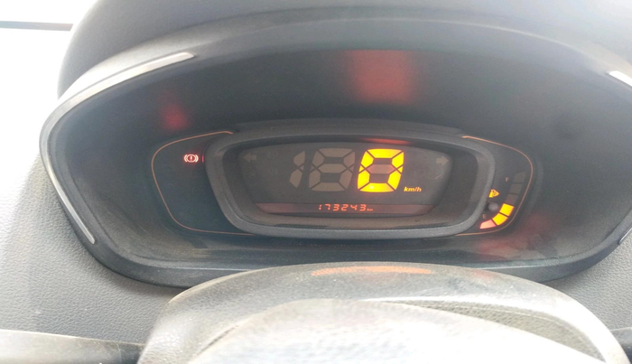 2017 Renault Kwid RXT 0.8, Petrol, Manual, 1,73,243 km, interior