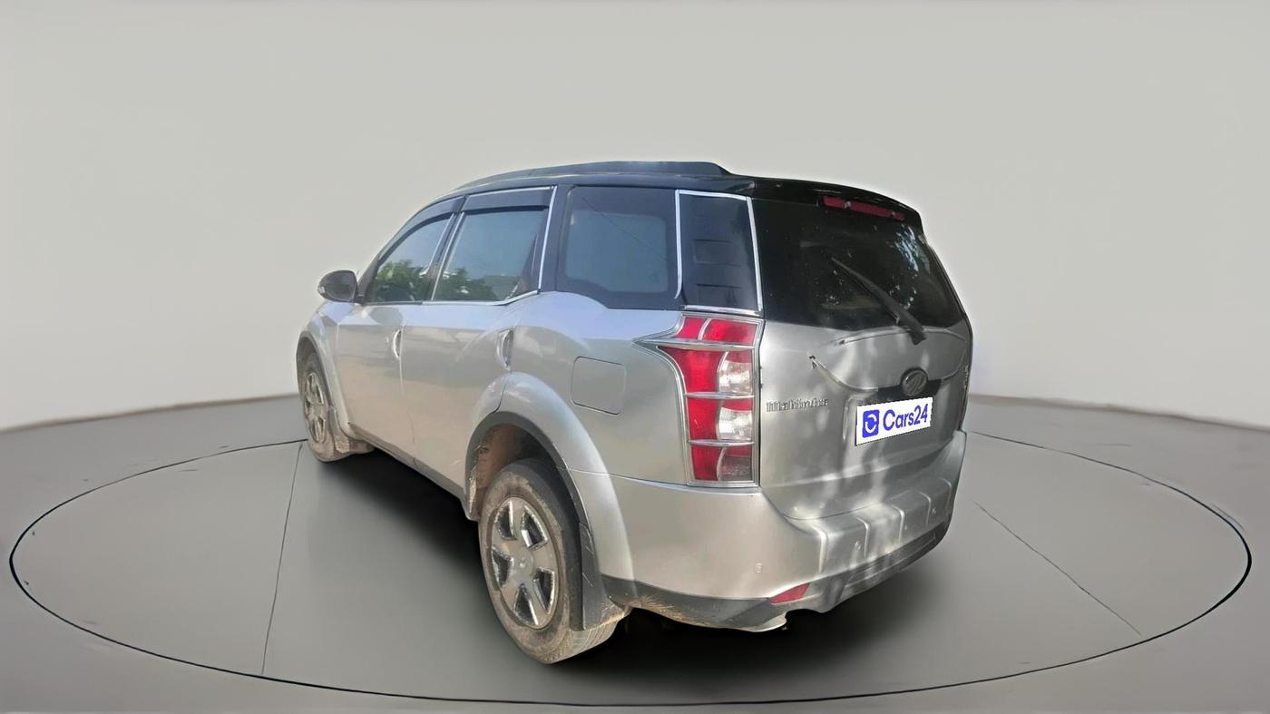 2013 Mahindra XUV500 W6, Diesel, Manual, 2,47,069 km, exterior