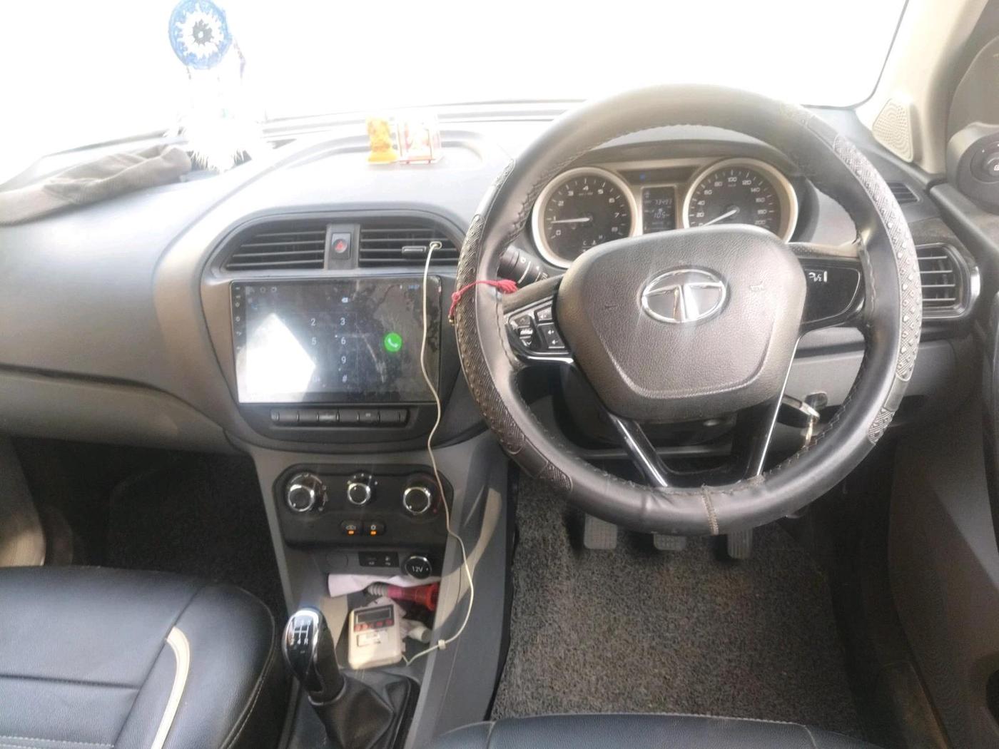 2017 Tata TIGOR XT PETROL, Petrol, Manual, 73,493 km, interior