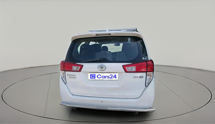 2017 Toyota Innova Crysta 2.4 G 7 STR, Diesel, Manual, 1,64,317 km, exterior