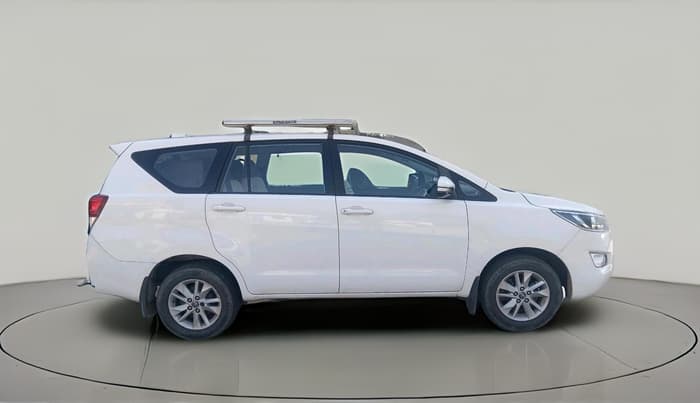 2017 Toyota Innova Crysta 2.4 G 7 STR, Diesel, Manual, 1,64,317 km, exterior