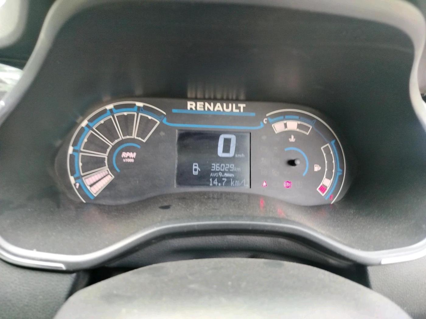 2020 Renault TRIBER RXT, Petrol, Manual, 36,029 km, interior