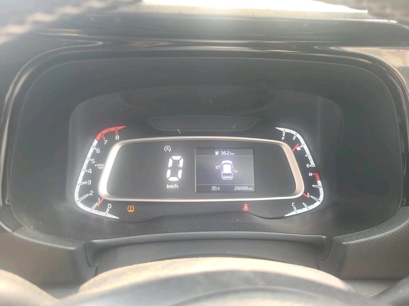 2023 KIA SONET HTK PLUS 1.2, Petrol, Manual, 28,484 km, interior