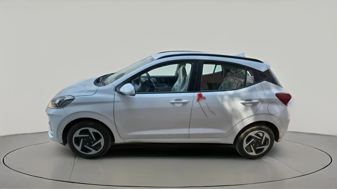 2025 Hyundai GRAND I10 NIOS SPORTZ AMT 1.2 KAPPA VTVT, Petrol, Automatic, 402 km, exterior