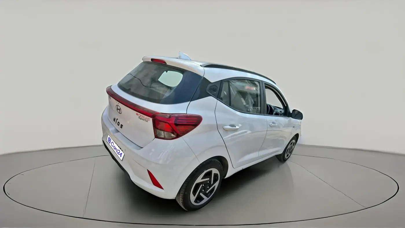 2025 Hyundai GRAND I10 NIOS SPORTZ AMT 1.2 KAPPA VTVT, Petrol, Automatic, 402 km, exterior