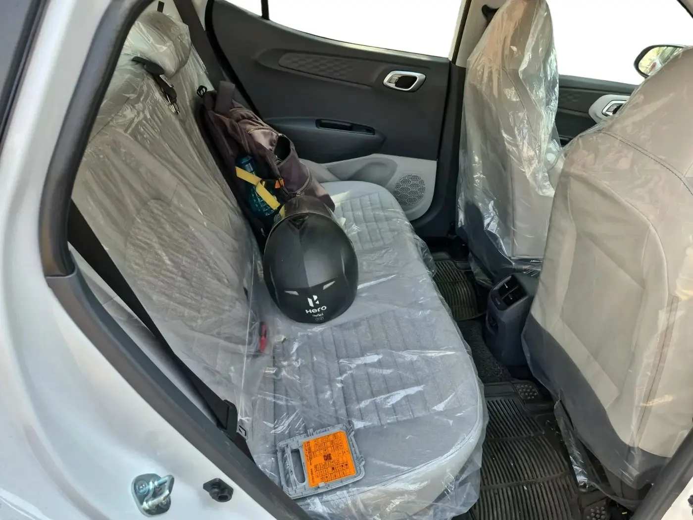 2025 Hyundai GRAND I10 NIOS SPORTZ AMT 1.2 KAPPA VTVT, Petrol, Automatic, 402 km, interior
