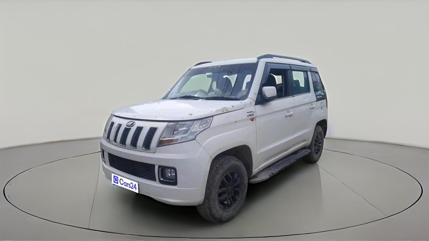 2015 Mahindra TUV300 T8, Diesel, Manual, 1,43,459 km, exterior