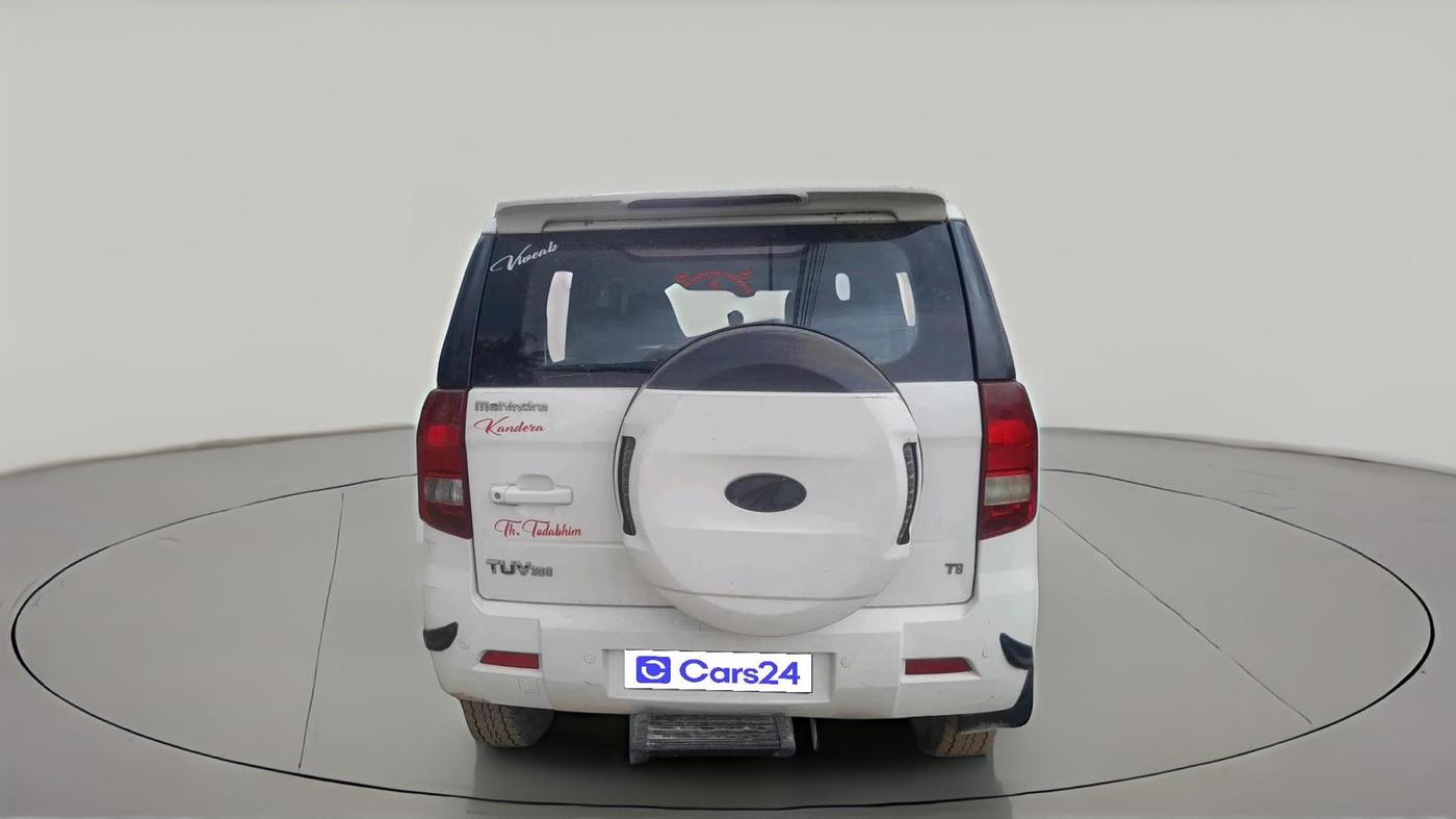 2015 Mahindra TUV300 T8, Diesel, Manual, 1,43,459 km, exterior