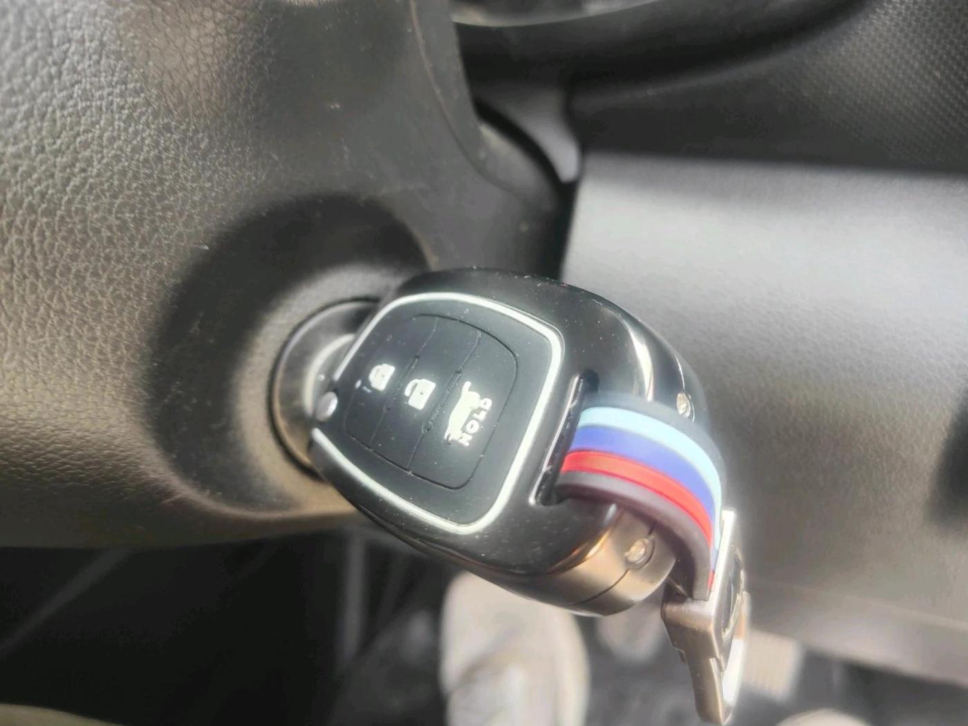 2022 Hyundai VENUE SX 1.0 TURBO, Petrol, Manual, 29,828 km, interior