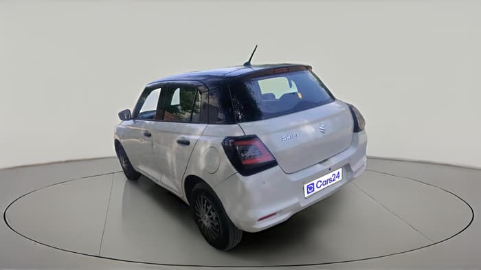 2025 Maruti Swift LXi, Petrol, Manual, 17,401 km, exterior