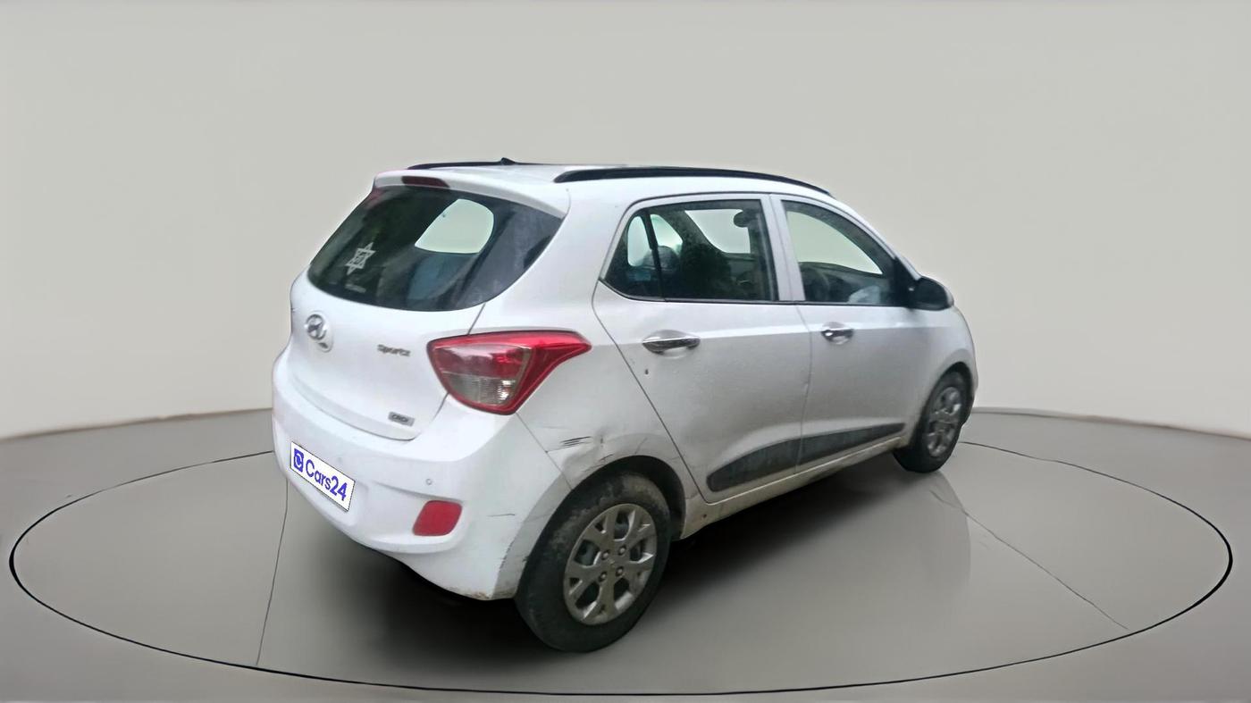 2014 Hyundai Grand i10 SPORTZ 1.1 CRDI, Diesel, Manual, 1,88,083 km, exterior