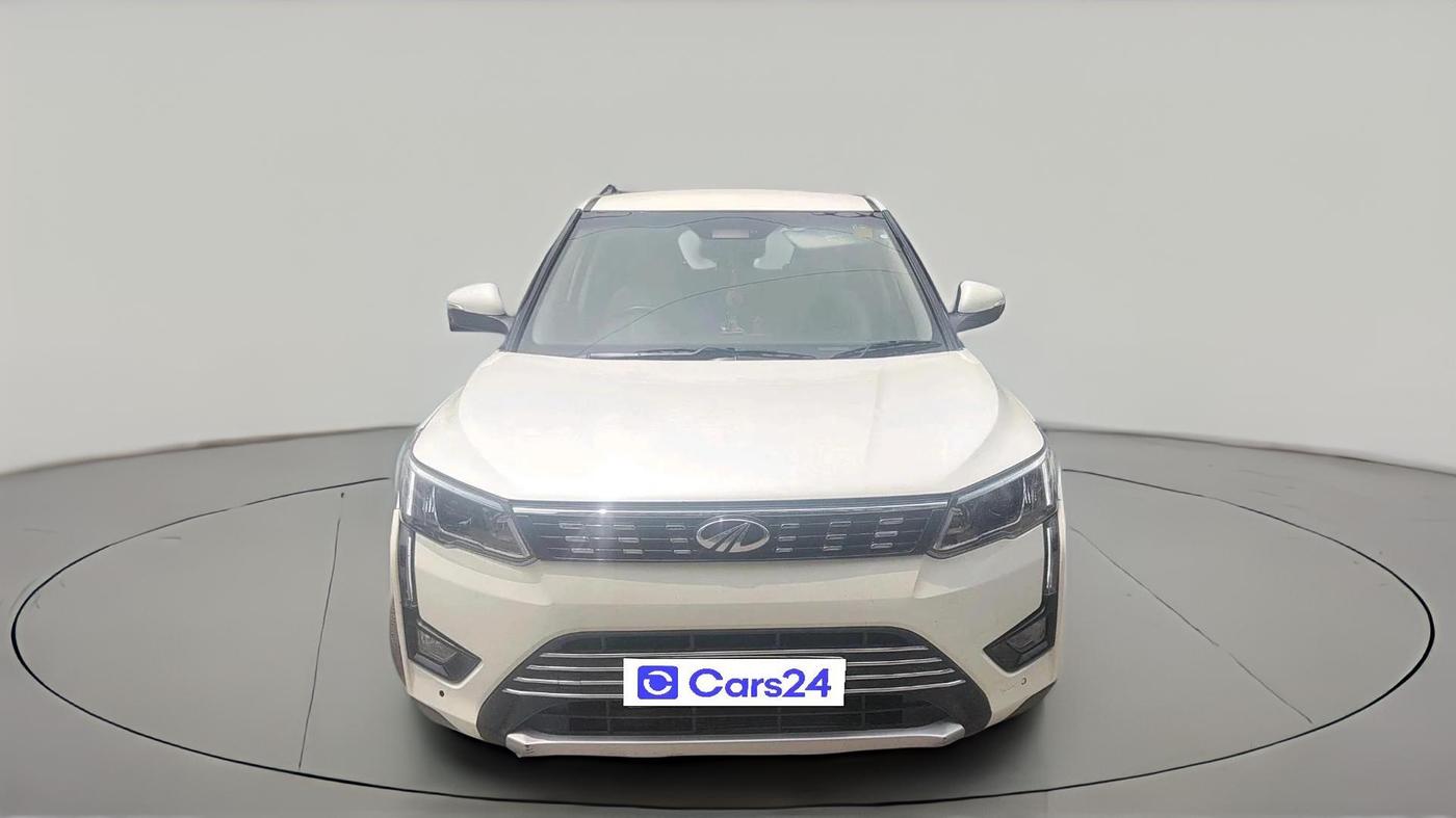2021 Mahindra XUV300 W8 (O) 1.2 PETROL, Petrol, Manual, 61,490 km, exterior