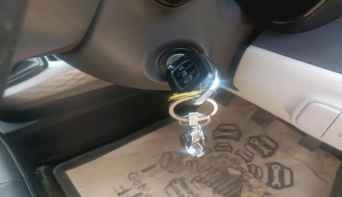 2024 Hyundai GRAND I10 NIOS SPORTZ 1.2 KAPPA VTVT, Petrol, Manual, 27,000 km, interior