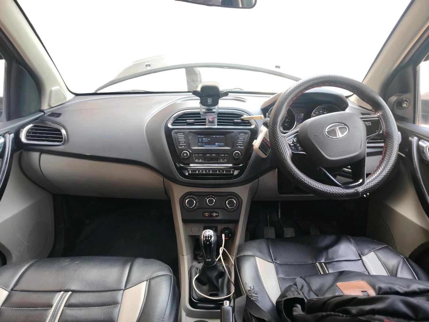 2018 Tata Tiago XZ PETROL, Petrol, Manual, 87,287 km, interior