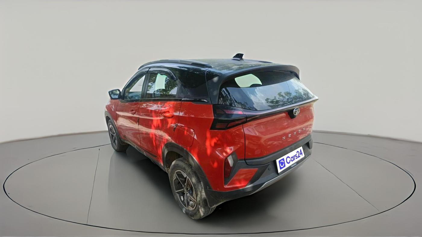2023 Tata NEXON FEARLESS + SUNROOF DUAL TONE 1.2 PETROL, Petrol, Manual, 20,159 km, exterior