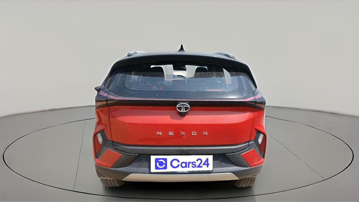 2023 Tata NEXON FEARLESS + SUNROOF DUAL TONE 1.2 PETROL, Petrol, Manual, 20,159 km, exterior