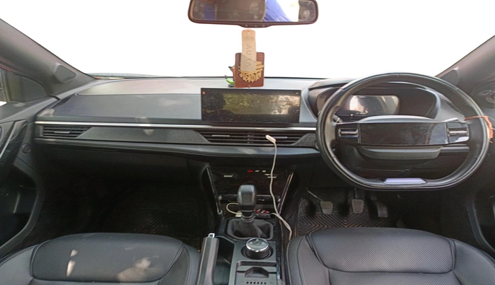 2023 Tata NEXON FEARLESS + SUNROOF DUAL TONE 1.2 PETROL, Petrol, Manual, 20,159 km, interior