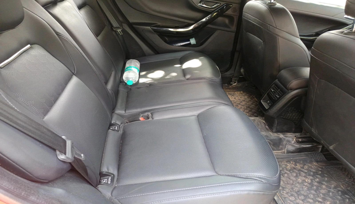 2023 Tata NEXON FEARLESS + SUNROOF DUAL TONE 1.2 PETROL, Petrol, Manual, 20,159 km, interior