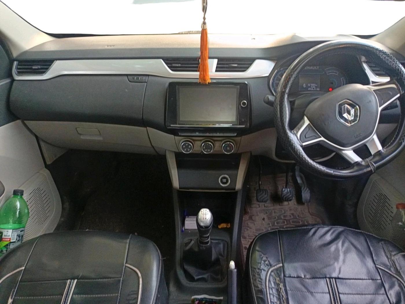 2020 Renault TRIBER RXZ, Petrol, Manual, 1,57,980 km, interior