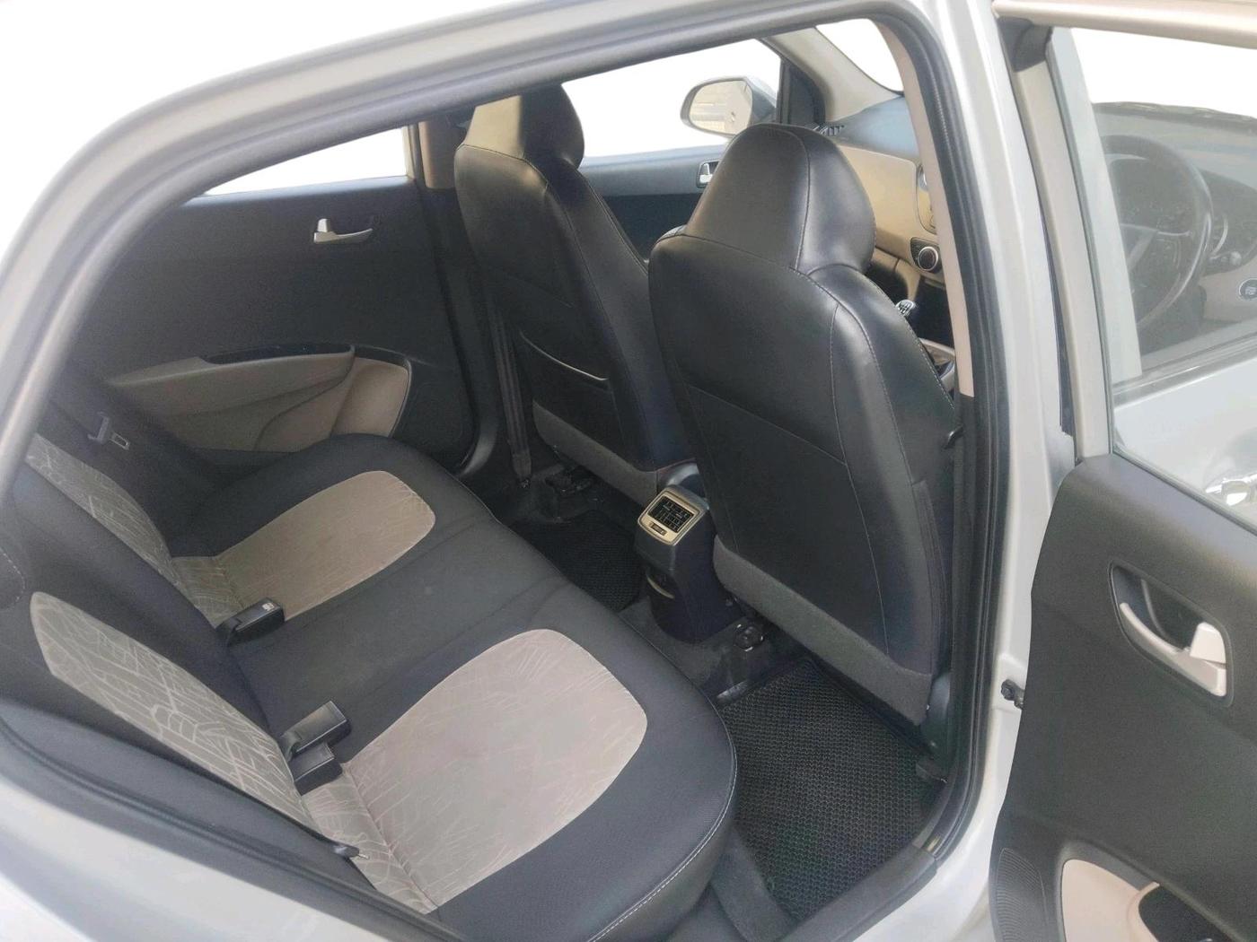 2015 Hyundai Grand i10 ASTA 1.2 KAPPA VTVT, Petrol, Manual, 46,381 km, interior