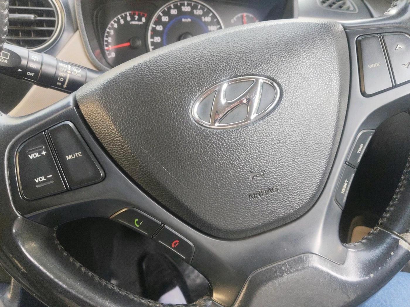 2015 Hyundai Grand i10 ASTA 1.2 KAPPA VTVT, Petrol, Manual, 46,381 km, interior