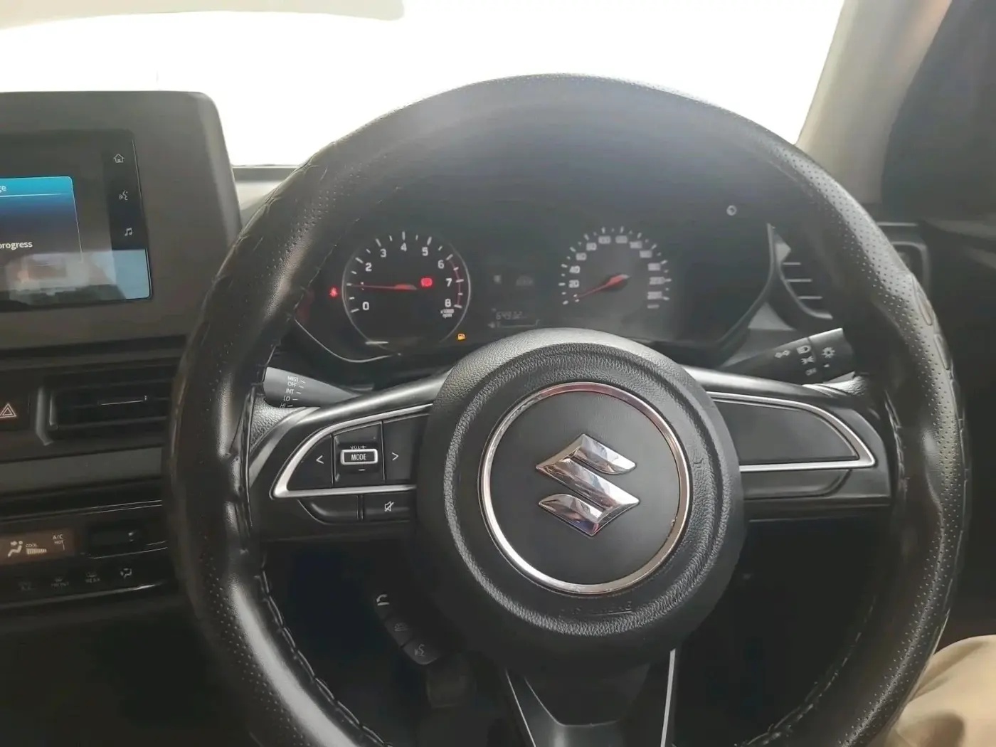 2025 Maruti Swift VXi (O), Petrol, Manual, 35,789 km, interior