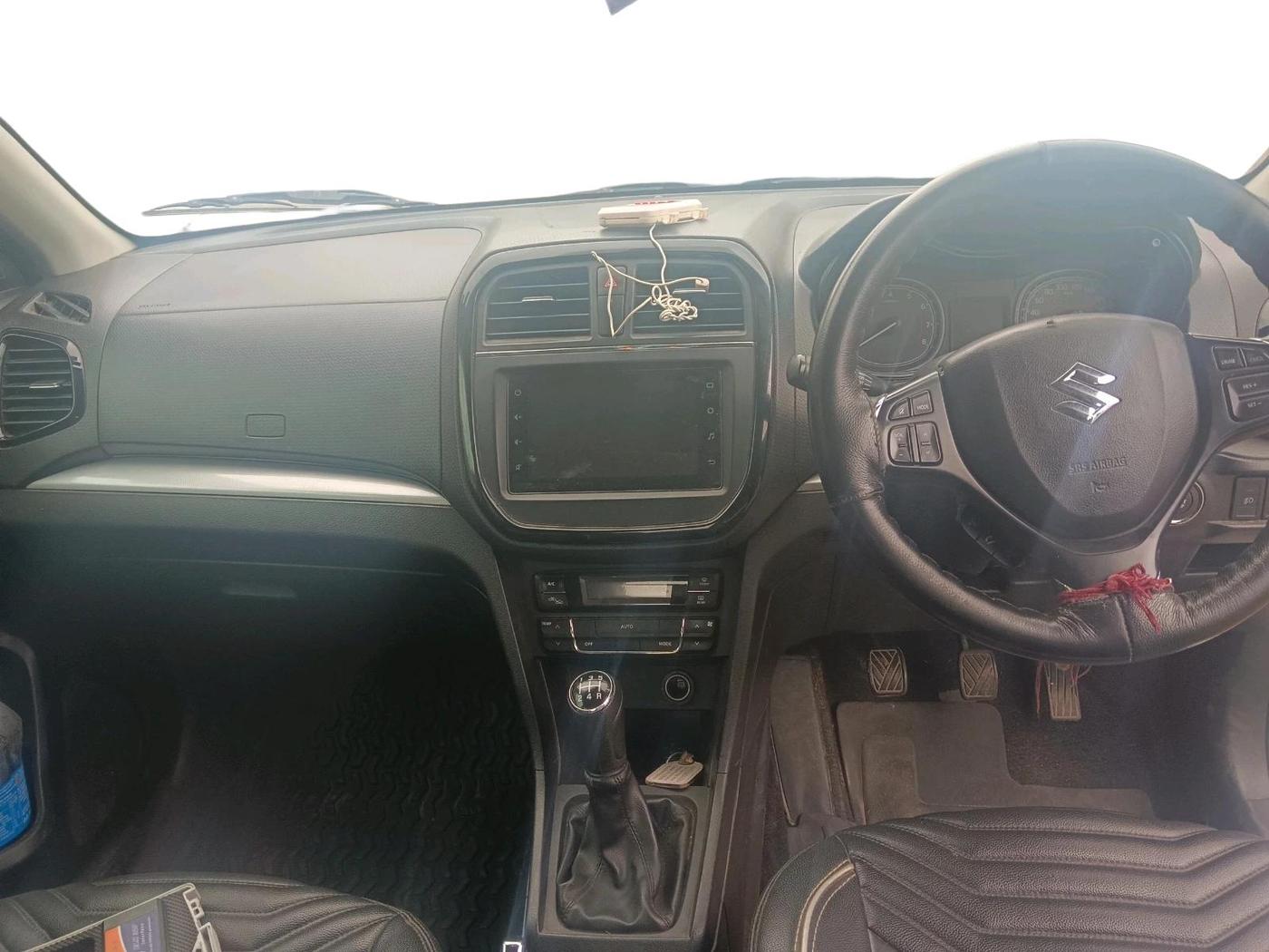 2021 Maruti Vitara Brezza ZXI, Petrol, Manual, 82,655 km, interior