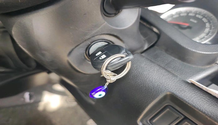 2015 Maruti Swift VXI, Petrol, Manual, 79,833 km, interior