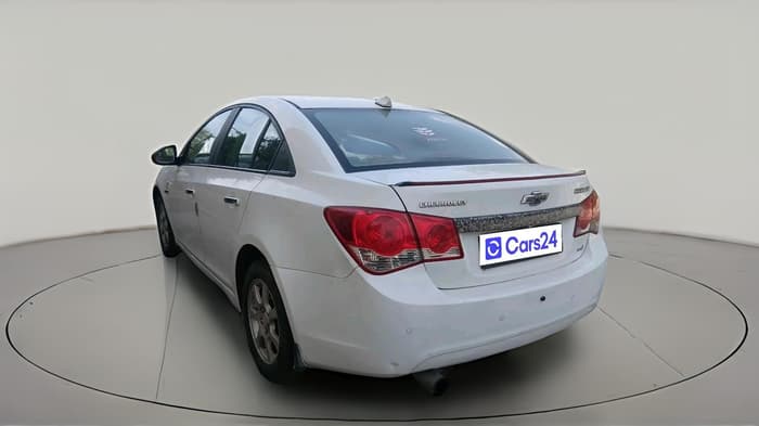 2011 Chevrolet Cruze LTZ, Diesel, Manual, 1,62,168 km, exterior
