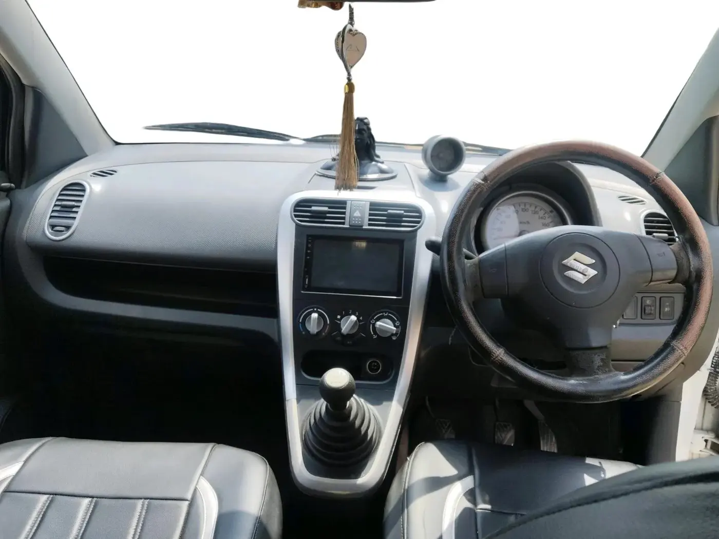 2011 Maruti Ritz VDI, Diesel, Manual, 2,56,193 km, interior