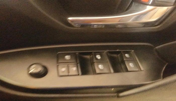 2016 Toyota Innova Crysta 2.8 GX AT 8 STR, Diesel, Automatic, 76,869 km, interior