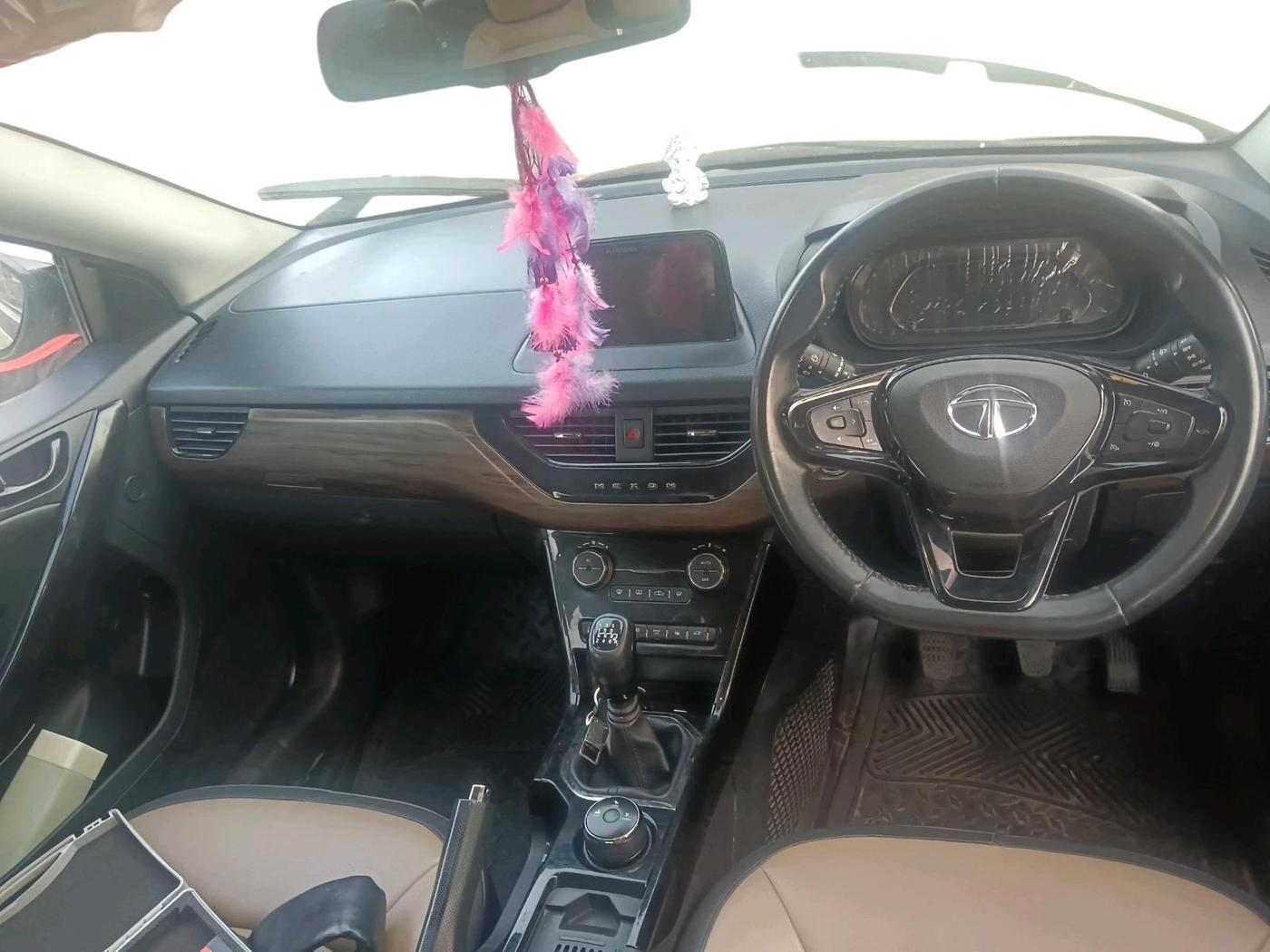 2023 Tata NEXON XZ PLUS PETROL DUAL TONE, Petrol, Manual, 31,431 km, interior