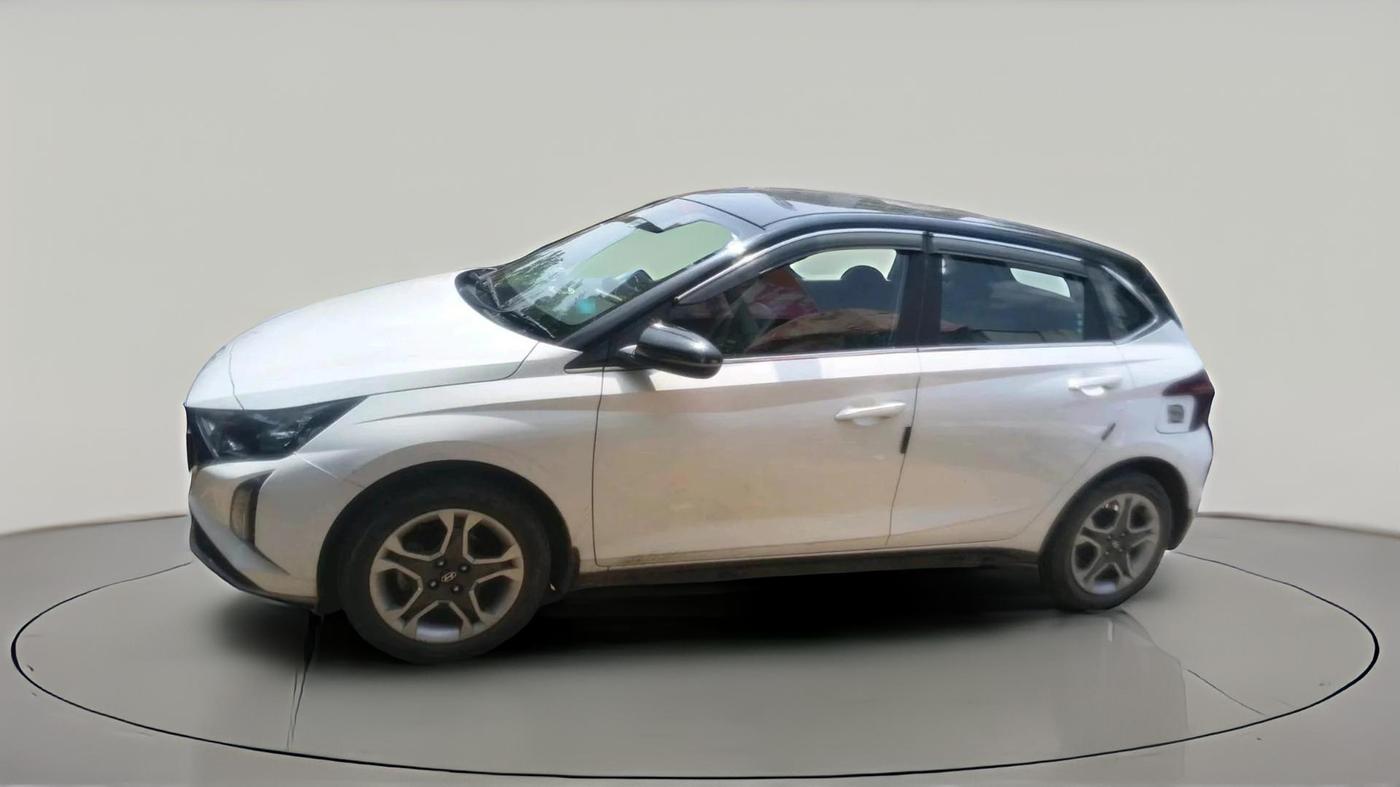 2024 Hyundai NEW I20 SPORTZ 1.2 MT, Petrol, Manual, 23,207 km, exterior