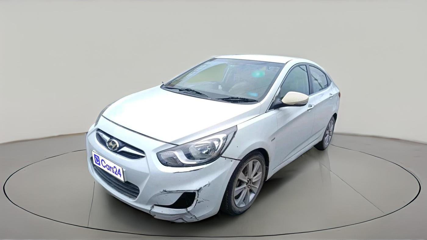 2011 Hyundai Verna FLUIDIC 1.6 CRDI SX OPT, Diesel, Manual, 1,46,772 km, exterior