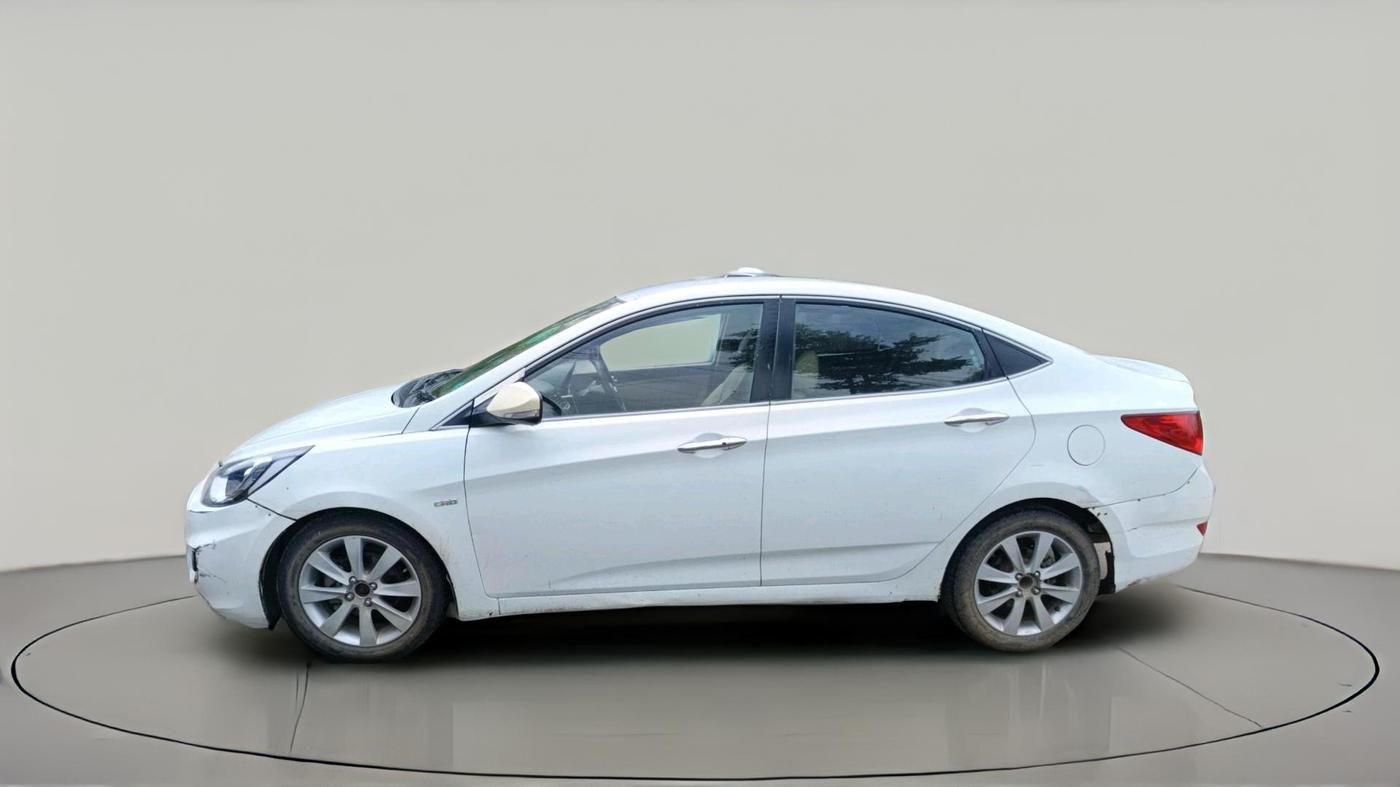 2011 Hyundai Verna FLUIDIC 1.6 CRDI SX OPT, Diesel, Manual, 1,46,772 km, exterior