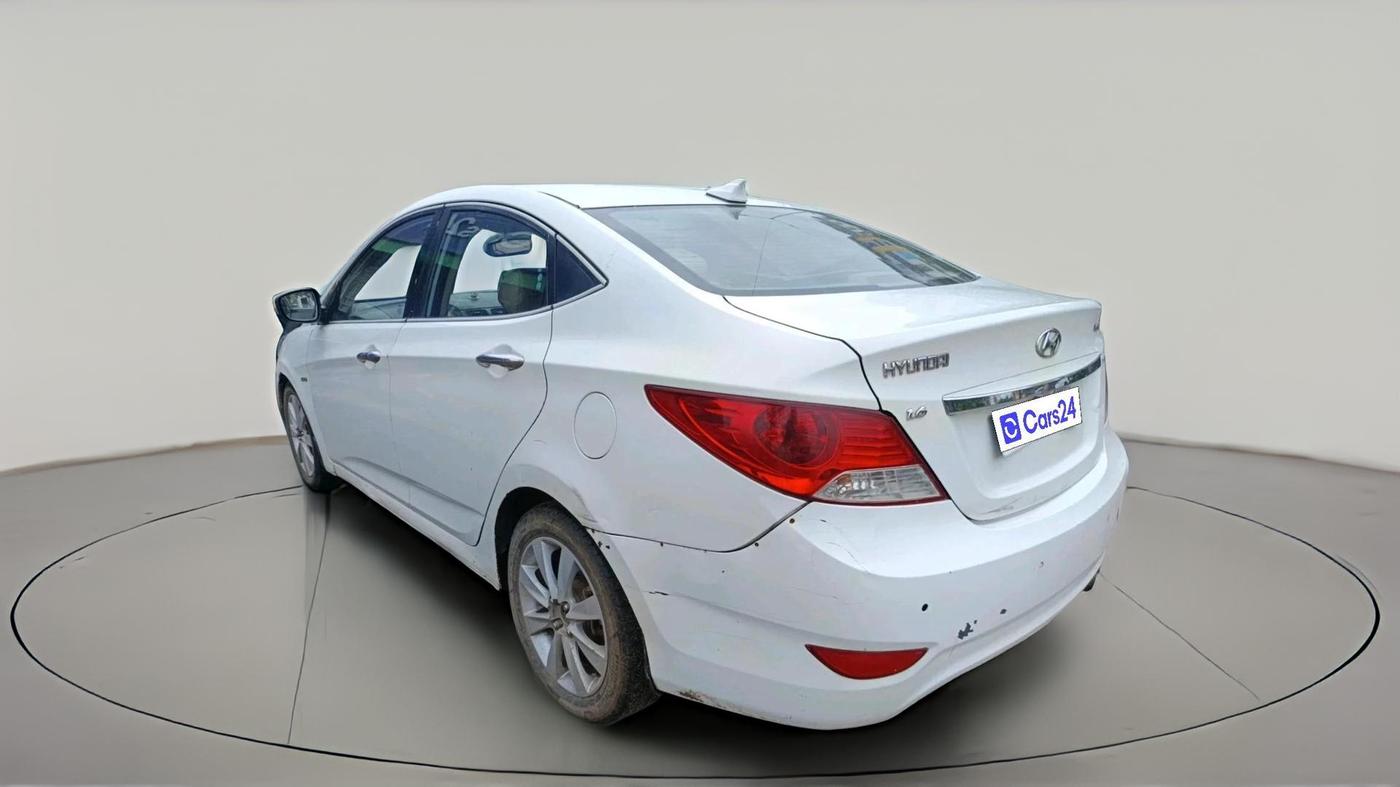 2011 Hyundai Verna FLUIDIC 1.6 CRDI SX OPT, Diesel, Manual, 1,46,772 km, exterior
