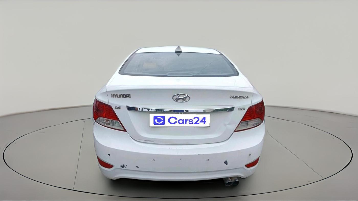 2011 Hyundai Verna FLUIDIC 1.6 CRDI SX OPT, Diesel, Manual, 1,46,772 km, exterior