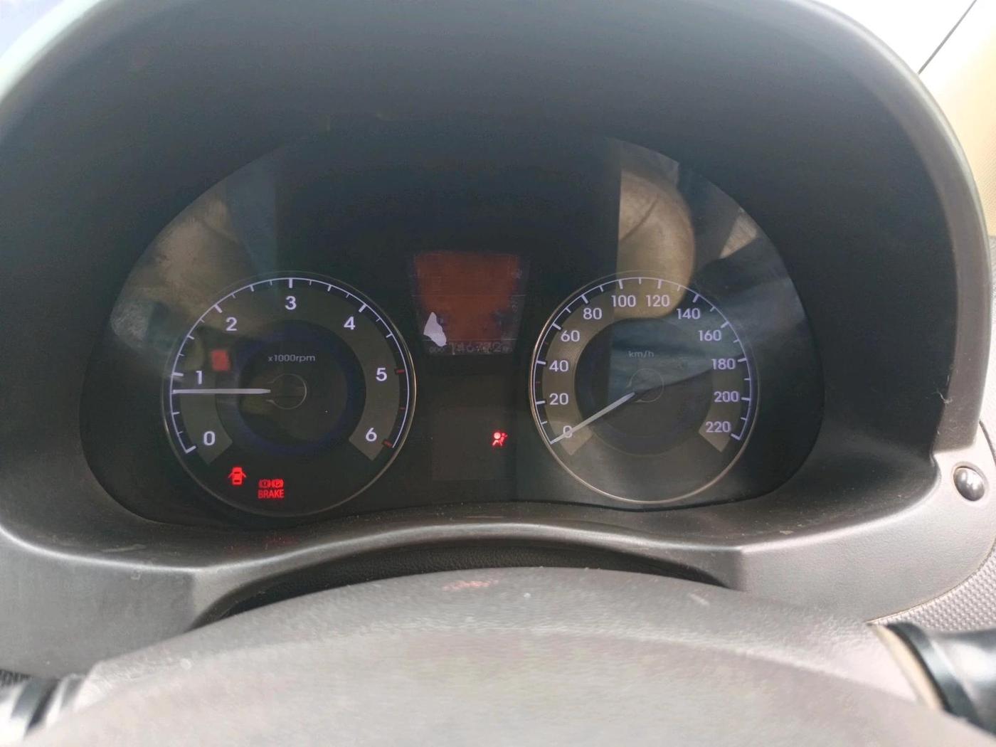 2011 Hyundai Verna FLUIDIC 1.6 CRDI SX OPT, Diesel, Manual, 1,46,772 km, interior