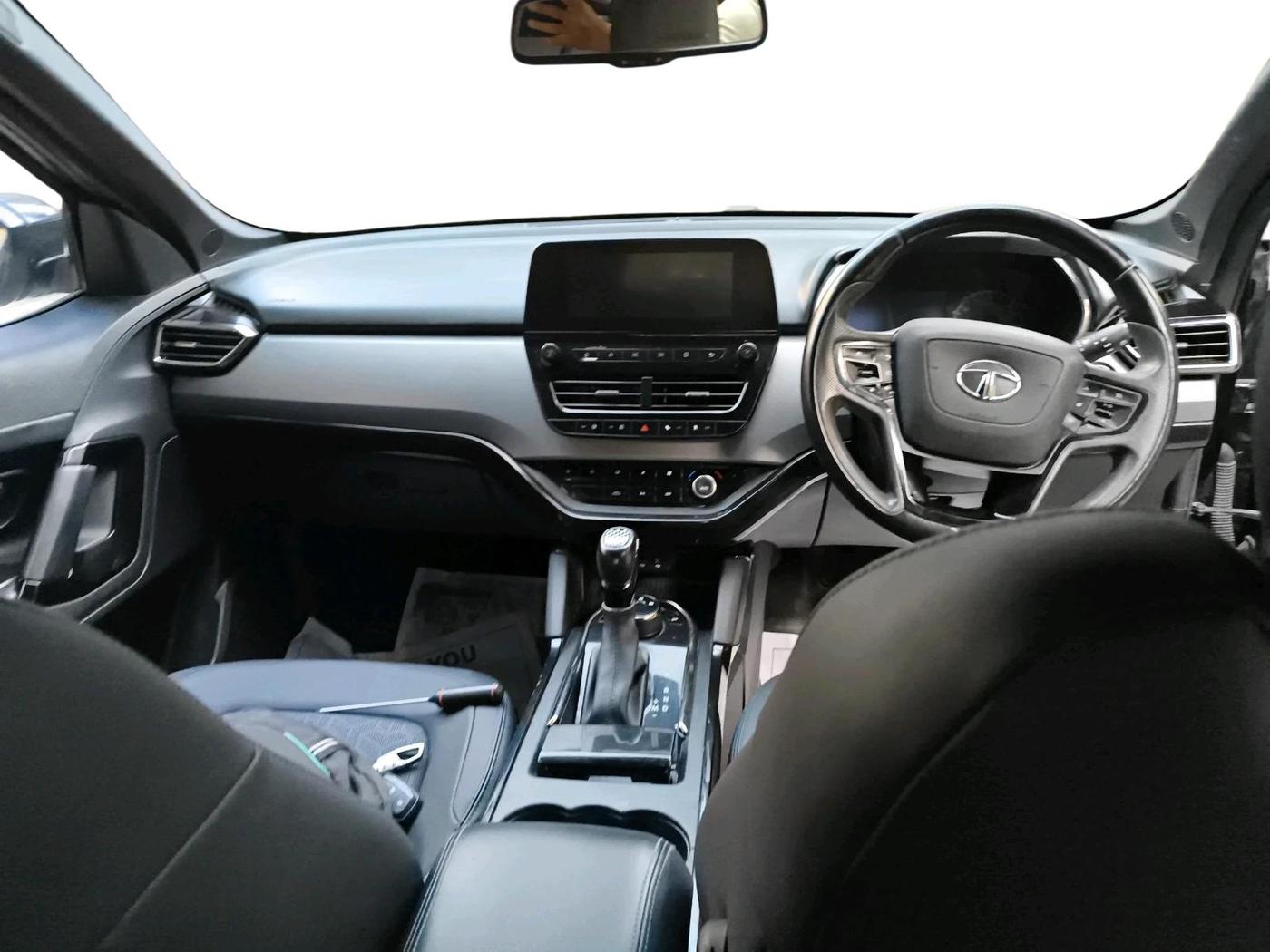 2021 Tata Harrier XZA PLUS 2.0L, Diesel, Automatic, 82,757 km, interior