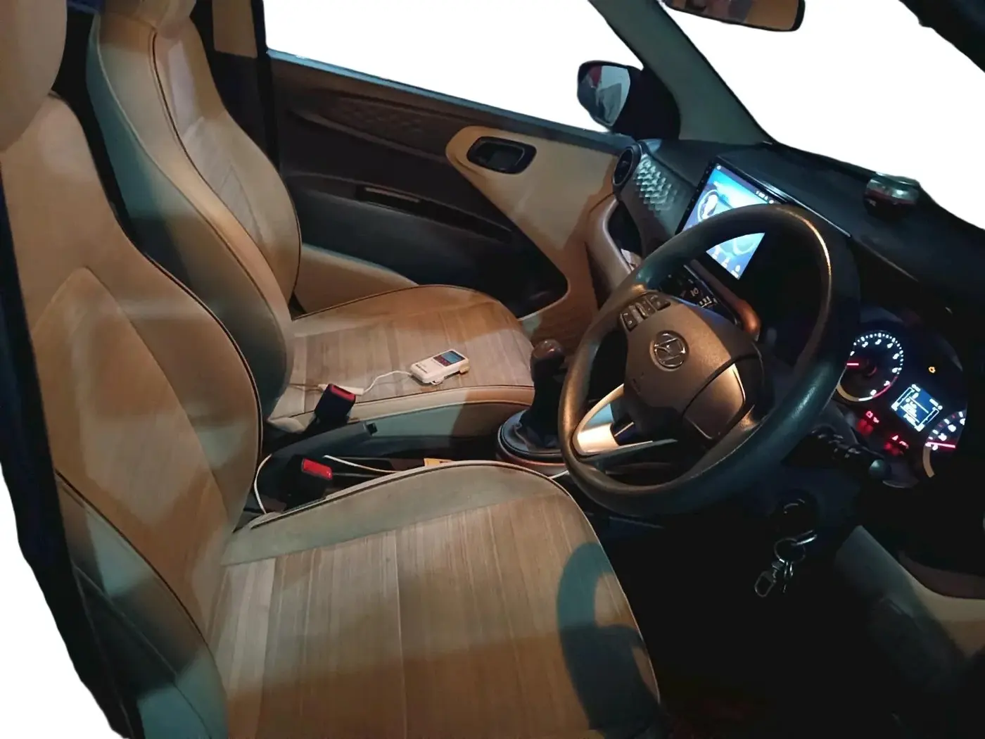 2022 Hyundai AURA S 1.2 CNG, CNG, Manual, 34,900 km, interior